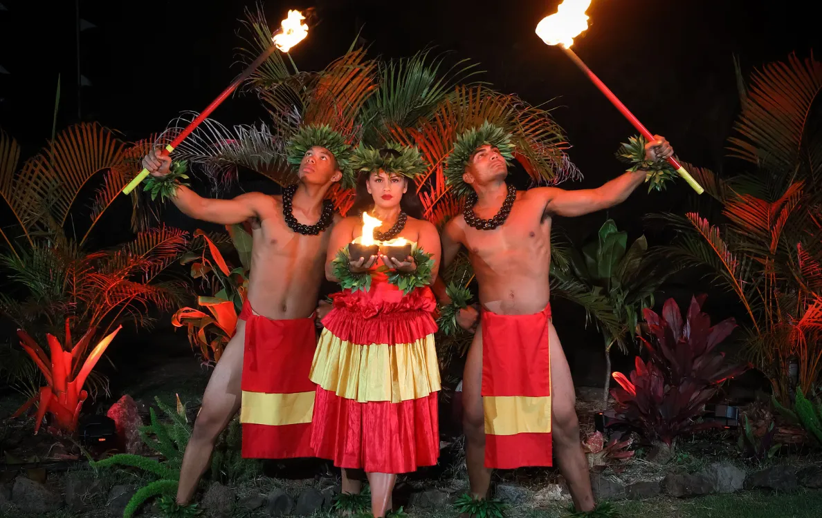 アロハ カイ ルアウのダンサーたち